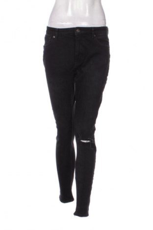 Γυναικείο Τζίν Bershka, Μέγεθος L, Χρώμα Μαύρο, Τιμή 12,99 €