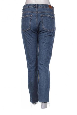 Γυναικείο Τζίν Bershka, Μέγεθος M, Χρώμα Μπλέ, Τιμή 12,99 €