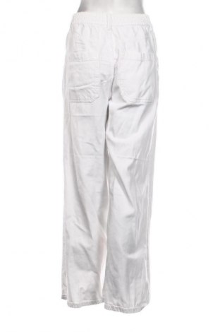 Női farmernadrág Bershka, Méret M, Szín Fehér, Ár 6 198 Ft