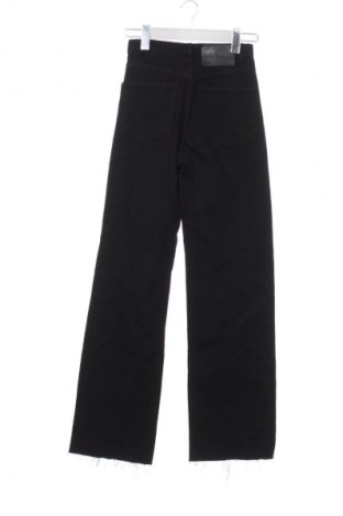 Dámské džíny  Bershka, Velikost XXS, Barva Černá, Cena  425,00 Kč