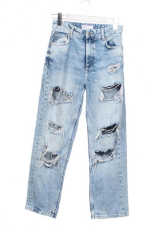 Γυναικείο Τζίν Bershka, Μέγεθος XS, Χρώμα Μπλέ, Τιμή 15,00 €