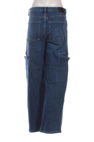 Дамски дънки DKNY, Размер M, Цвят Син, Цена 45,50 €