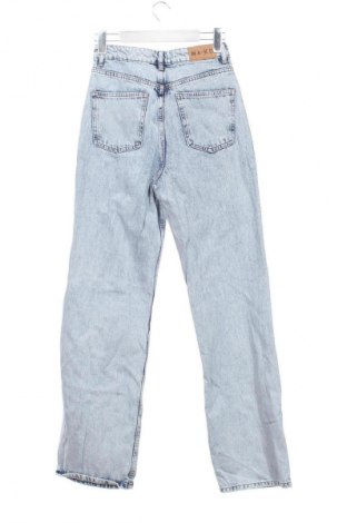 Damskie jeansy NA-KD, Rozmiar XS, Kolor Niebieski, Cena 110,99 zł