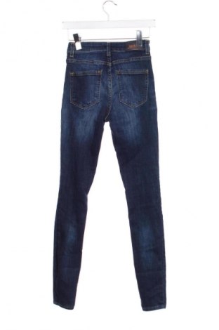 Damskie jeansy ONLY, Rozmiar XS, Kolor Niebieski, Cena 91,99 zł