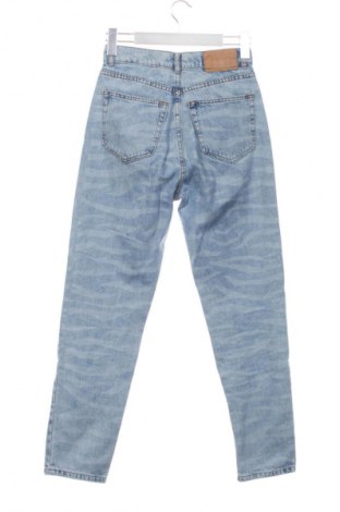 Damskie jeansy Pull&Bear, Rozmiar XS, Kolor Kolorowy, Cena 80,38 zł