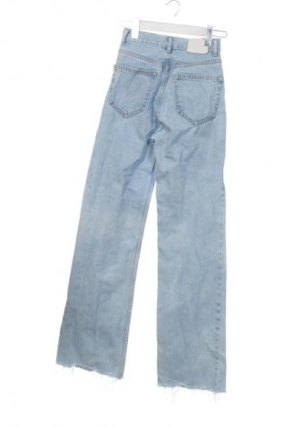 Dámské džíny  Pull&Bear, Velikost XXS, Barva Vícebarevné, Cena  425,00 Kč