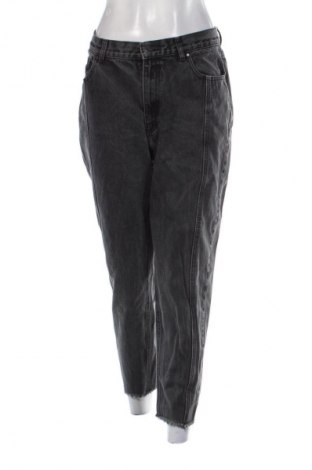 Damskie jeansy Pull&Bear, Rozmiar L, Kolor Czarny, Cena 78,99 zł