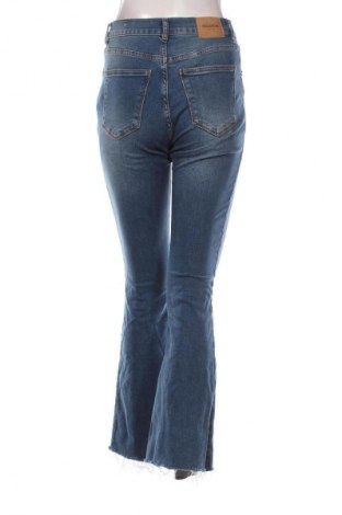 Γυναικείο Τζίν Pull&Bear, Μέγεθος M, Χρώμα Μπλέ, Τιμή 14,82 €