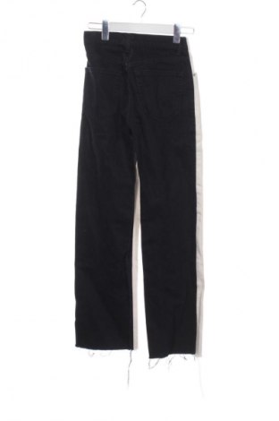 Дамски дънки Pull&Bear, Размер XS, Цвят Многоцветен, Цена 14,82 €