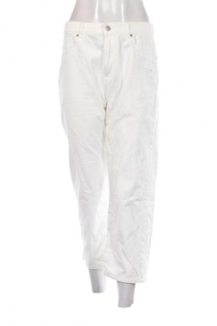 Blugi de femei Reserved, Mărime L, Culoare Alb, Preț 13,99 Lei