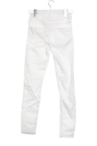 Γυναικείο Τζίν Sinsay, Μέγεθος XXS, Χρώμα Λευκό, Τιμή 17,99 €