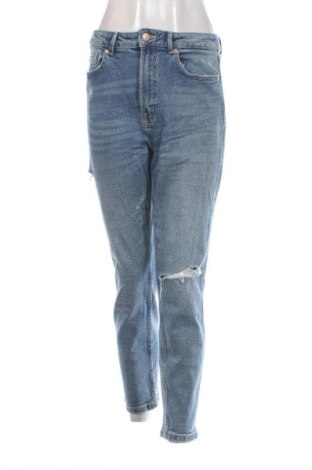 Damskie jeansy Stradivarius, Rozmiar L, Kolor Niebieski, Cena 65,99 zł