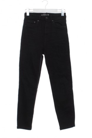 Dámské džíny  Stradivarius, Velikost XS, Barva Černá, Cena  229,00 Kč