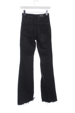 Dámské džíny  Stradivarius, Velikost XS, Barva Černá, Cena  510,00 Kč