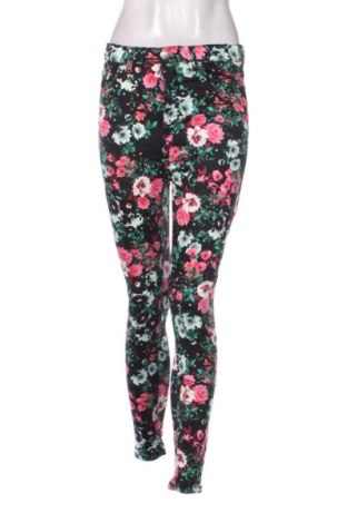 Dámské džíny  Stradivarius, Velikost S, Barva Vícebarevné, Cena  425,00 Kč