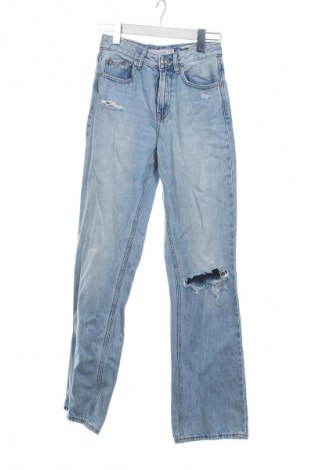 Dámske džínsy  Stradivarius, Veľkosť XS, Farba Modrá, Cena  17,95 €