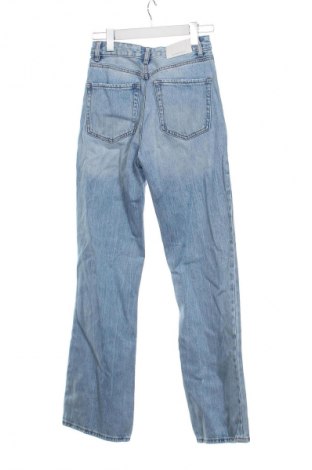 Dámske džínsy  Stradivarius, Veľkosť XS, Farba Modrá, Cena  17,95 €