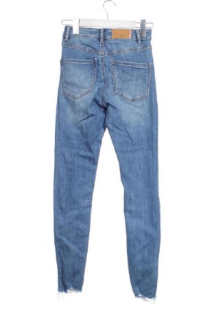 Dámské džíny  Stradivarius, Velikost XS, Barva Modrá, Cena  300,00 Kč