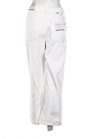 Blugi de femei Tommy Hilfiger, Mărime L, Culoare Alb, Preț 594,99 Lei