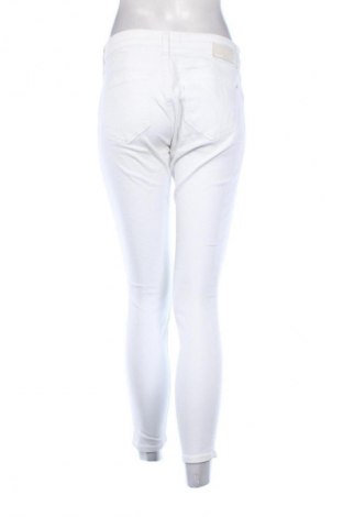 Дамски дънки Unbranded, Размер M, Цвят Бял, Цена 15,00 €