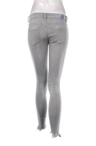 Dámské džíny  Zara, Velikost S, Barva Šedá, Cena  818,00 Kč