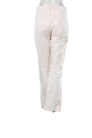 Дамски дънки Weekday, Размер M, Цвят Екрю, Цена 21,00 €