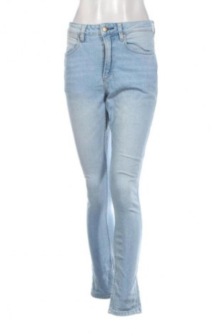 Dámske džínsy  Wrangler, Veľkosť M, Farba Modrá, Cena  14,95 €
