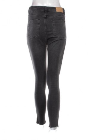 Dámské džíny  Zara, Velikost M, Barva Šedá, Cena  269,00 Kč
