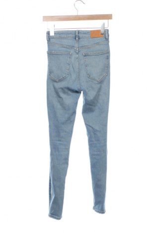 Дамски дънки Zara, Размер XS, Цвят Син, Цена 13,81 €