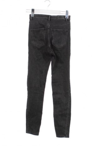 Dámské džíny  Zara, Velikost XXS, Barva Černá, Cena  309,00 Kč