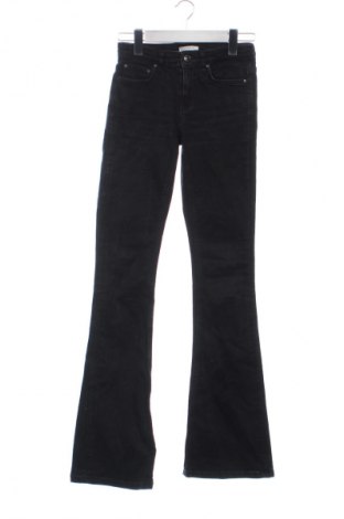 Damskie jeansy Zara, Rozmiar XS, Kolor Czarny, Cena 121,80 zł