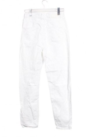 Γυναικείο Τζίν Zara, Μέγεθος XS, Χρώμα Λευκό, Τιμή 13,81 €