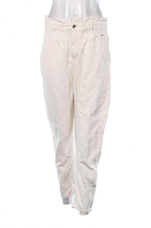 Дамски дънки Zara, Размер S, Цвят Екрю, Цена 13,79 €