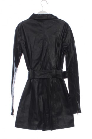 Kurzer Damenoverall Bershka, Größe XS, Farbe Schwarz, Preis 19,00 €