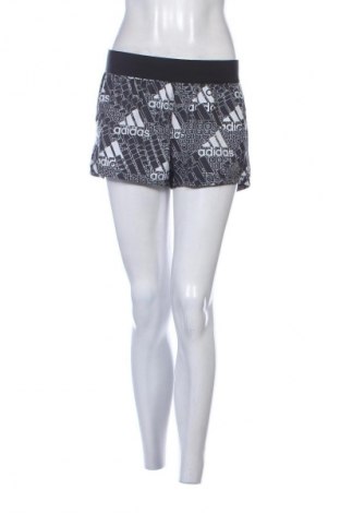 Дамски къс панталон Adidas, Размер M, Цвят Многоцветен, Цена 11,24 €