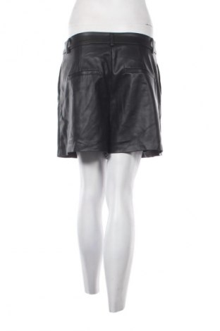 Γυναικείο κοντό παντελόνι Amisu, Μέγεθος L, Χρώμα Μαύρο, Τιμή 5,99 €