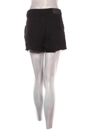 Дамски къс панталон Bershka, Размер M, Цвят Черен, Цена 6,13 €