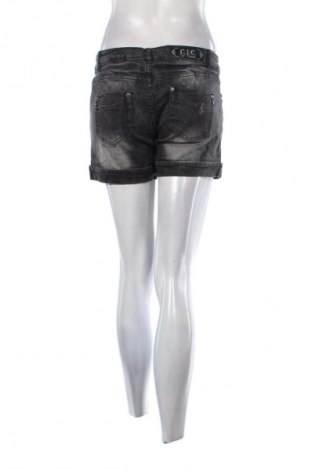 Dámské kraťasy  Crazy World, Velikost M, Barva Šedá, Cena  275,00 Kč