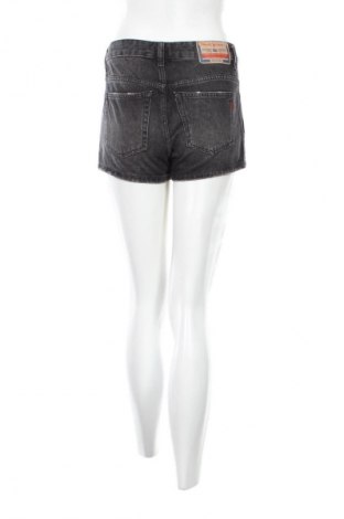 Γυναικείο κοντό παντελόνι Diesel, Μέγεθος S, Χρώμα Μαύρο, Τιμή 53,00 €
