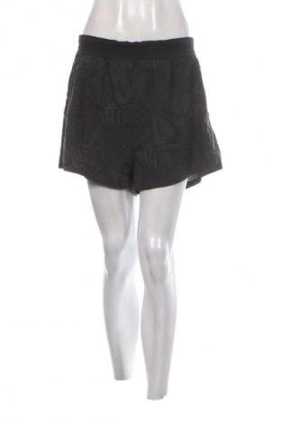 Γυναικείο κοντό παντελόνι Fabletics, Μέγεθος XL, Χρώμα Πολύχρωμο, Τιμή 6,99 €