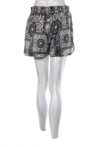 Γυναικείο κοντό παντελόνι Fb Sister, Μέγεθος L, Χρώμα Πολύχρωμο, Τιμή 6,99 €
