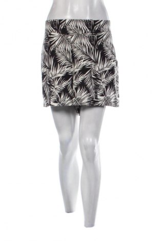 Дамски къс панталон H&M, Размер XL, Цвят Многоцветен, Цена 9,78 €