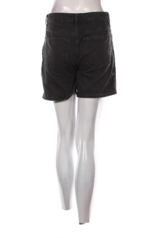 Pantaloni scurți de femei H&M, Mărime M, Culoare Negru, Preț 52,13 Lei