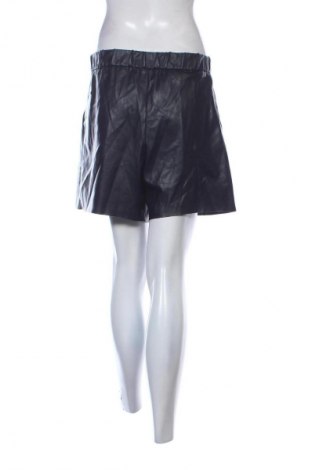 Dámské kraťasy  Hugo Boss, Velikost M, Barva Modrá, Cena  939,00 Kč