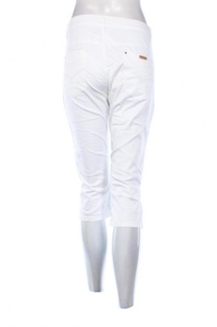 Damen Shorts Miss Cherry, Größe L, Farbe Weiß, Preis € 6,99