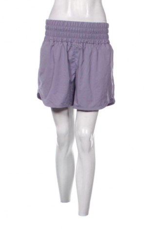 Дамски къс панталон Nike, Размер M, Цвят Лилав, Цена 17,00 €