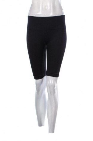 Дамски къс панталон Primark, Размер S, Цвят Черен, Цена 3,57 €