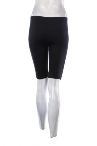 Дамски къс панталон Primark, Размер S, Цвят Черен, Цена 3,57 €