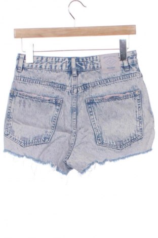 Dámské kraťasy  Pull&Bear, Velikost S, Barva Růžová, Cena  289,00 Kč