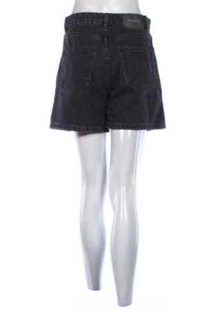 Női rövidnadrág Pull&Bear, Méret M, Szín Szürke, Ár 4 132 Ft